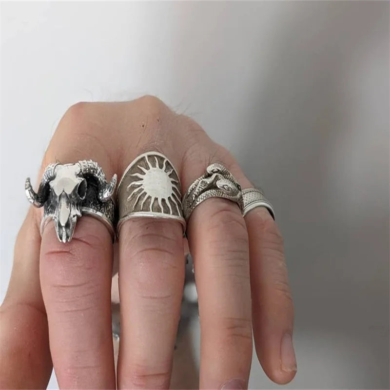 Vintage Retro Punk Skull Devil Horn Rings for Men Women Couples