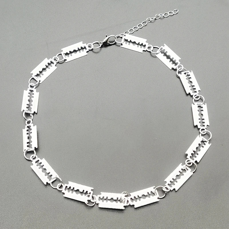 Barbed Blade Choker: Hip-hop Punk Style