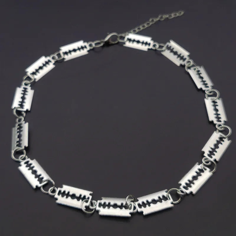 Barbed Blade Choker: Hip-hop Punk Style