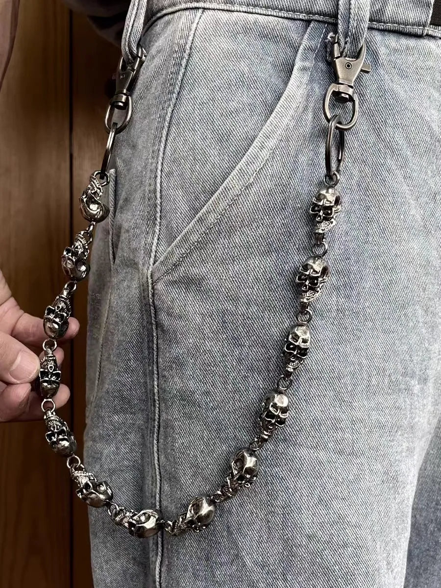 Gothic Punk Skull Wallet Chain: Vintage Biker Fashion Accessory.