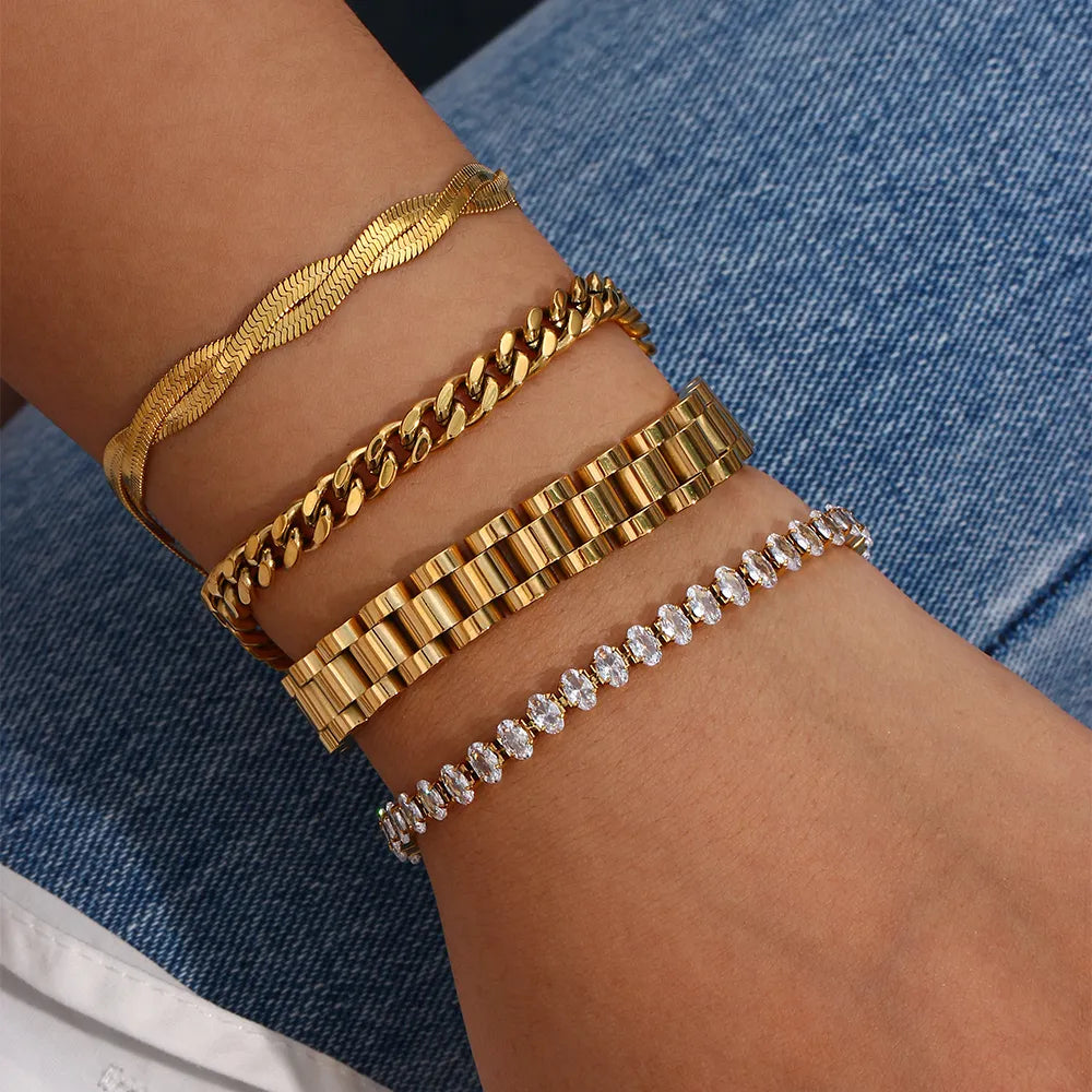 Minimalist Gold Street Style Bracelet: Stainless Steel